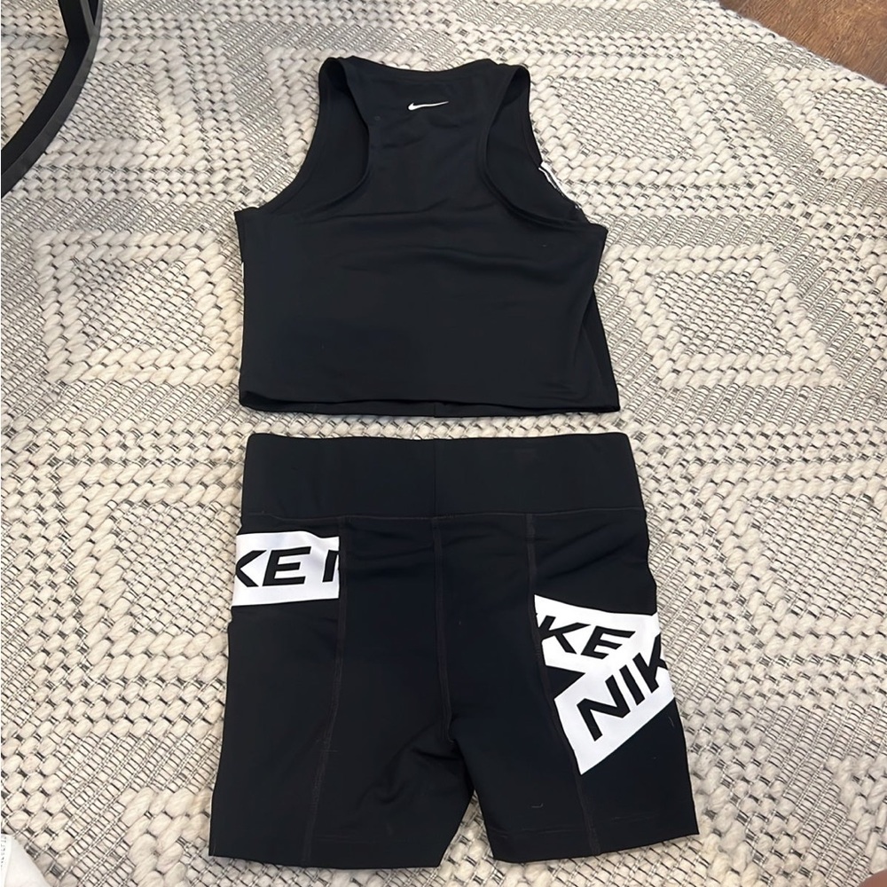 nike pro set - Picture 2 of 3